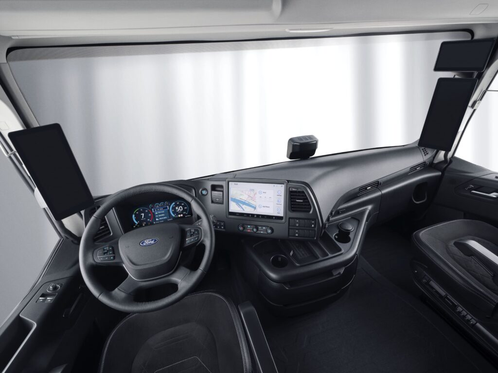 ford_trucks_fmax_1258_04