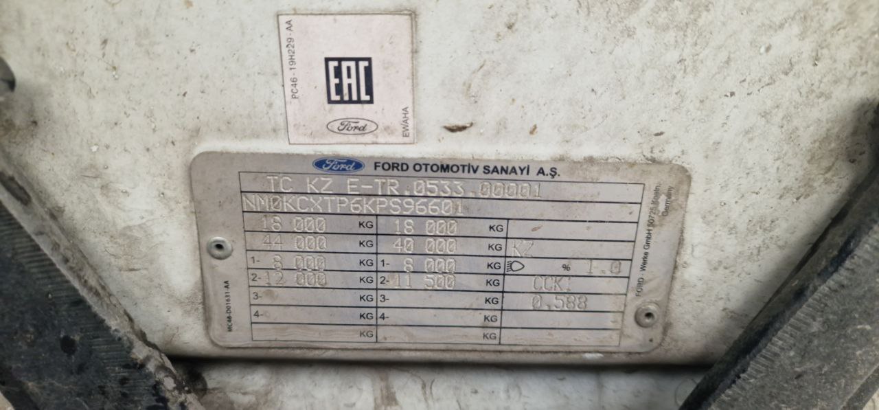 
								FORD F-MAX full									