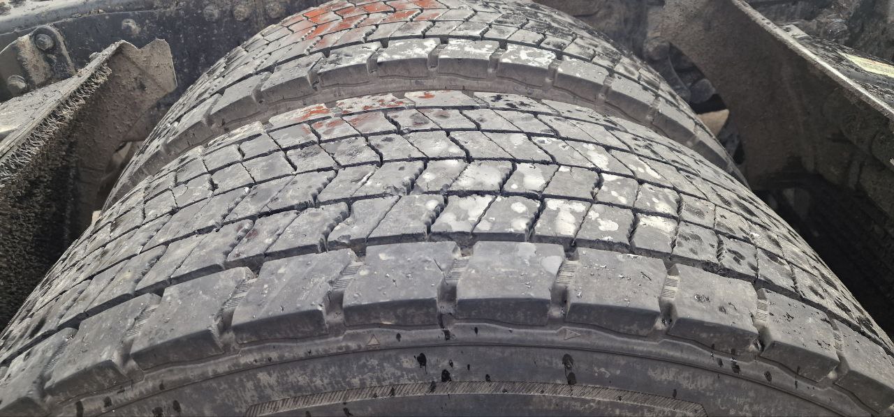 
								FORD F-MAX full									