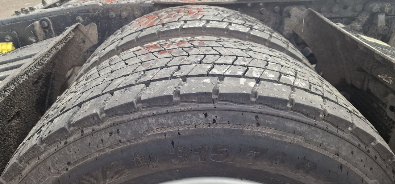 
								FORD F-MAX full									
