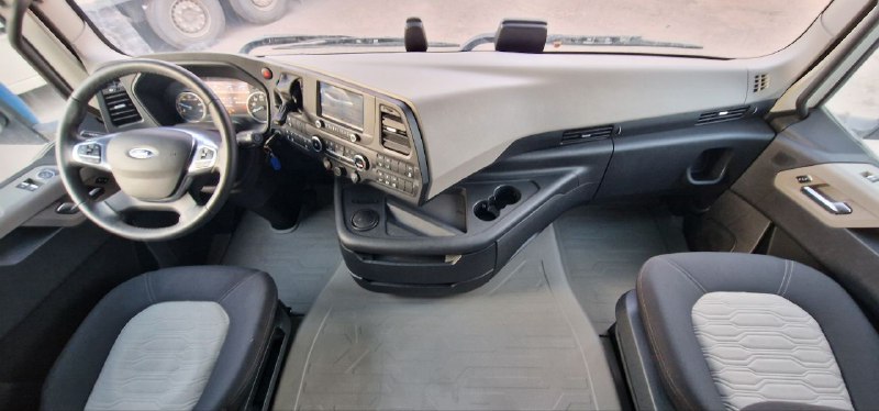
								FORD F-MAX full									