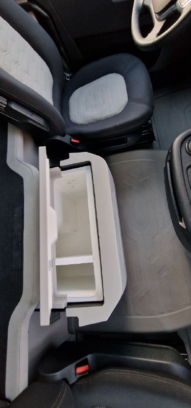 
								FORD F-MAX full									